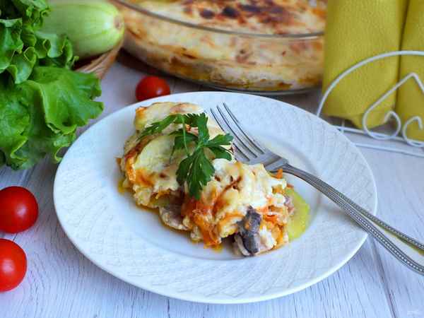 Как запечь горбушу с кабачками