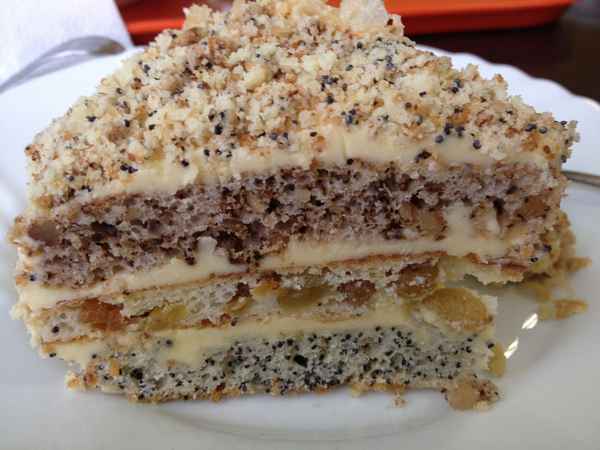 Рецепты вкусного торта с маком и грецкими орехами