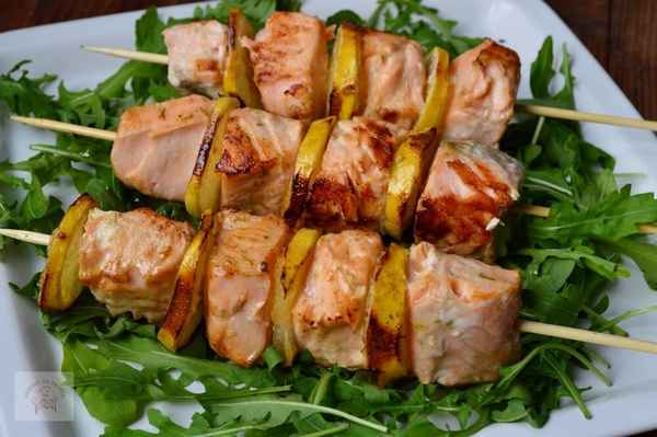 Как замариновать и приготовить шашлык из горбуши