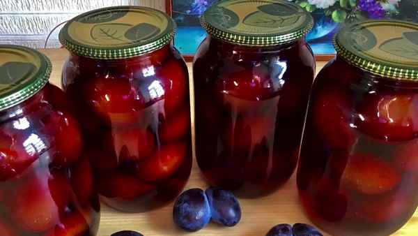 Вкуснейшие рецепты заготовок компота из чернослива на зиму