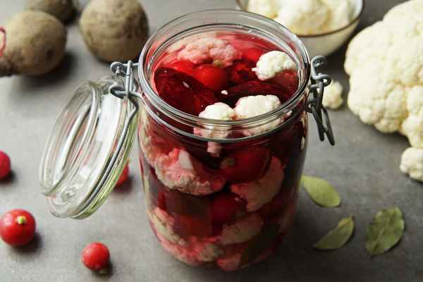 Самые вкусные рецепты заготовок капусты со сливой на зиму