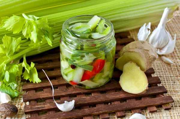 Рецепты заготовок черешкового сельдерея на зиму