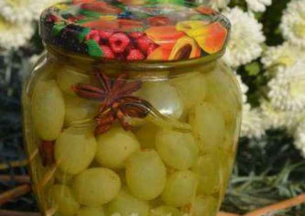 Очень вкусные пошаговые рецепты заготовок маринованного винограда на зиму