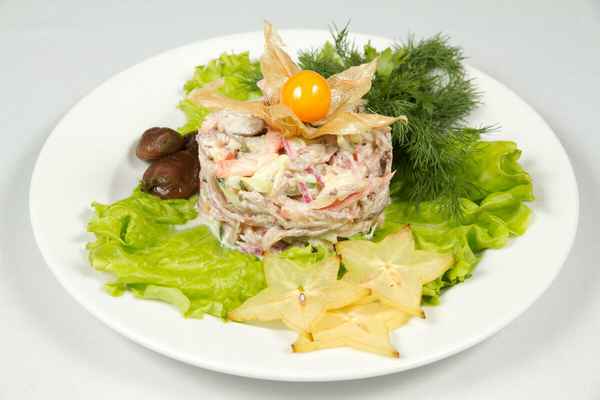 Три салата с говяжьим сердцем, которые покорят ваших гостей