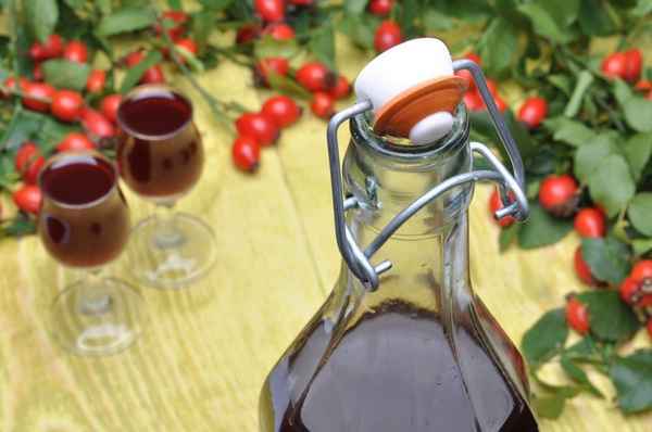 Вино из шиповника: рецепты, простое приготовление