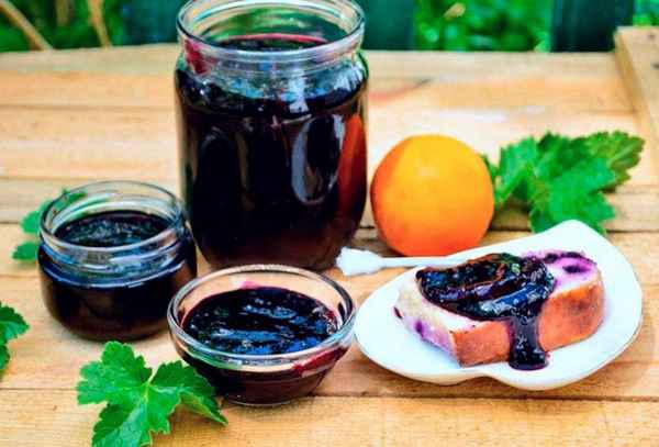 Варенье и заготовка из чёрной смородины с апельсином