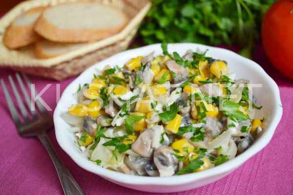 Рецепты вкусных салатов с шампиньонами и кукурузой
