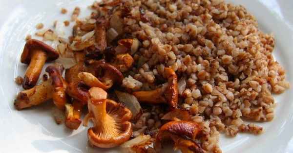 Рецепт вкусной гречневой каши с лисичками