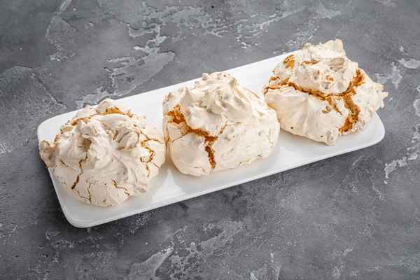 Приготовление миндального безе