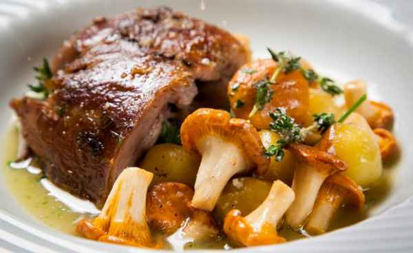 Как приготовить мясо с лисичками