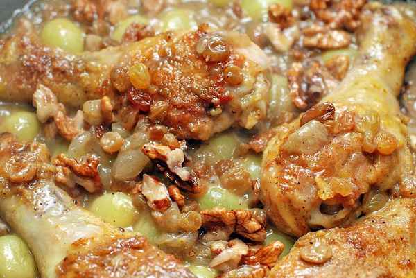 Как приготовить блюда из курицы с грецкими орехами