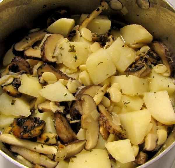 Как приготовить в мультиварке картошку с грибами