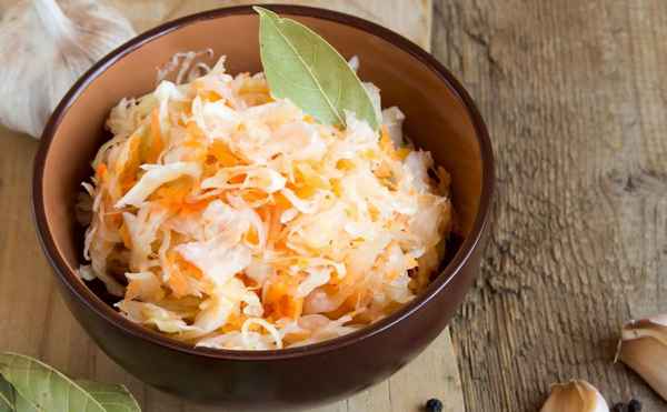 Самые вкусные рецепты квашеной капусты с чесноком