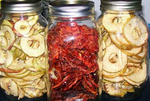 Как правильно хранить сушёные яблоки на зиму в домашних условиях