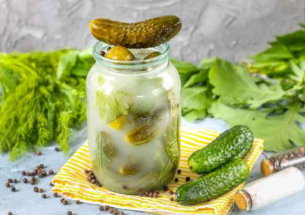 Как мариновать огурцы на зиму с имбирём?