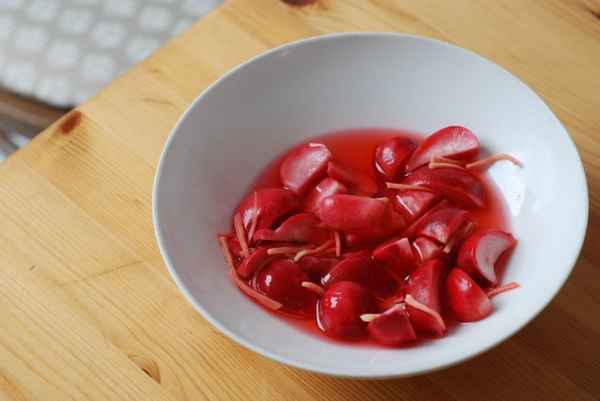 3 простых рецепта маринованной редиски