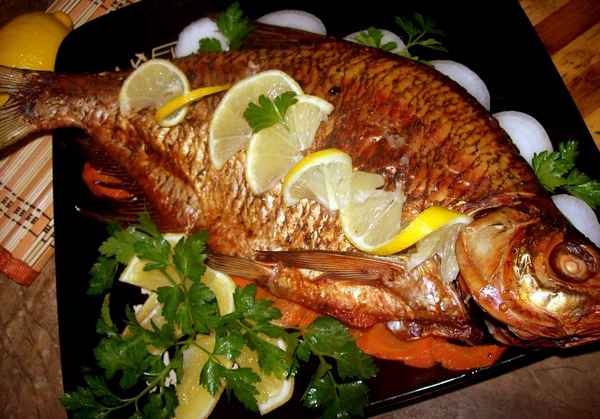 Как приготовить фаршированного леща в духовке