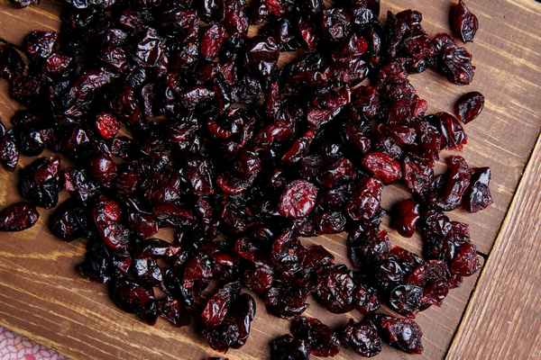 Особенности вяленых вишен для организма