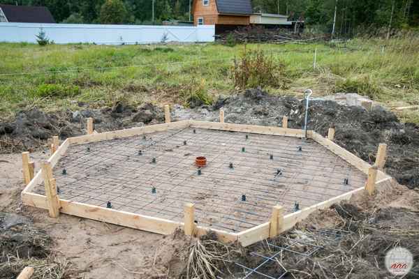 Как залить фундамент под беседку своими руками