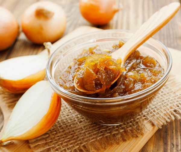 Особенности лечения кашля у детей луком с сахаром