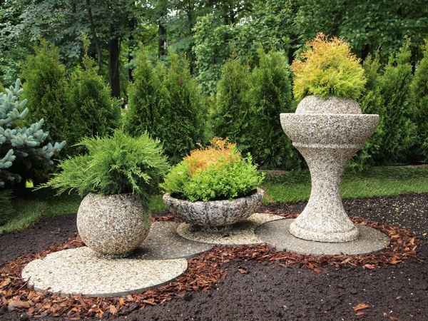 Вазоны в ландшафтом дизайне