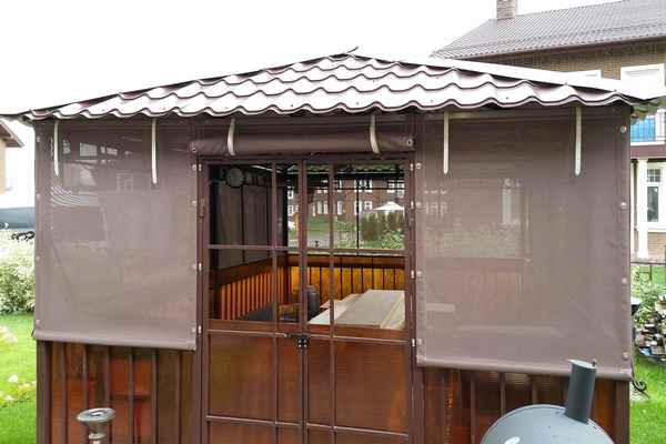 Защита беседки от дождя, ветра и снега: чем можно зашить на зиму и как затенить от солнца