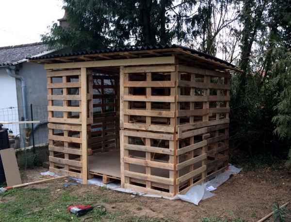 Постройка беседки из паллетов своими руками