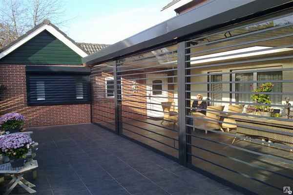 Описание рольставней для веранды или террасы и особенности их установки