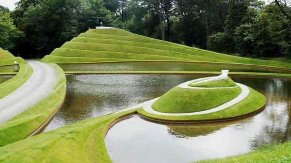 Искусственные холмы или геопластика в ландшафтном дизайне