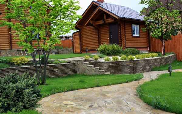 Особенности ландшафтного дизайна участка с уклоном