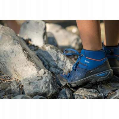 
				Ботинки водонепроницаемые для походов детские разм. 35–38 синие MH120 MID QUECHUA - купить в интернет-магазине 
			
