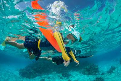 Плавательный буй для снорклинга 100  SUBEA - купить в интернет-магазине