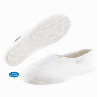 Чешки для гимнастики в школе детские белые Rythm 300 DOMYOS - купить в интернет-магазине