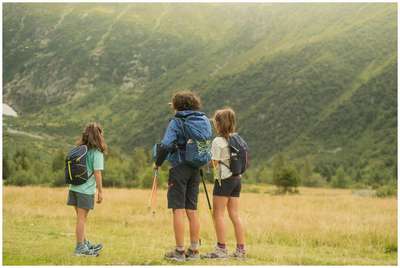 КУРТКА HIKE 100 МАЛЫШИ QUECHUA - Походы_дети Походы, кемпинг - В продаже на...