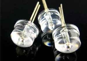 Полярность светодиода: как определить где плюс, где минус, различаются ли анод и катод (длинная и короткая ножки) диода smd и прочих визуально, обозначение на схеме