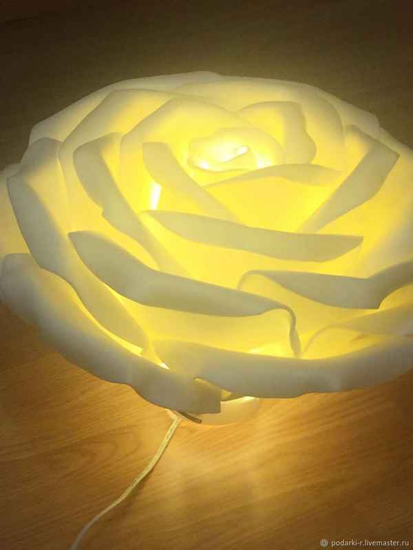 Цветы светильники из изолона: как сделать ростовой торшер в виде большой розы